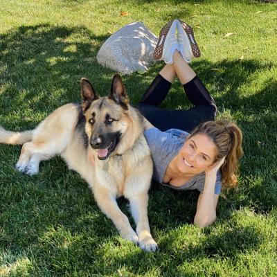 Maria Menounos Berger Allemand